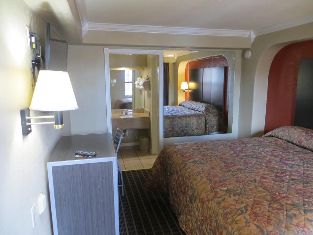 Economy Inn Austin Kültér fotó